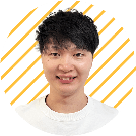 先輩社員の写真